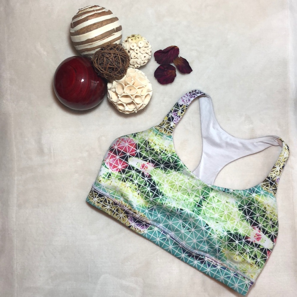 Lululemon 50 Rep Sports Bra in Paradise Grid: 10
